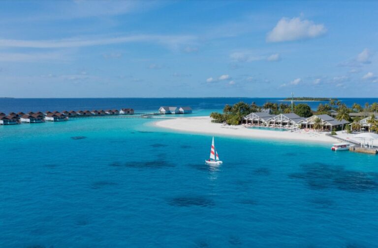 The Standard, Huruvalhi Maldives joins SEVA Experience for new meditation program