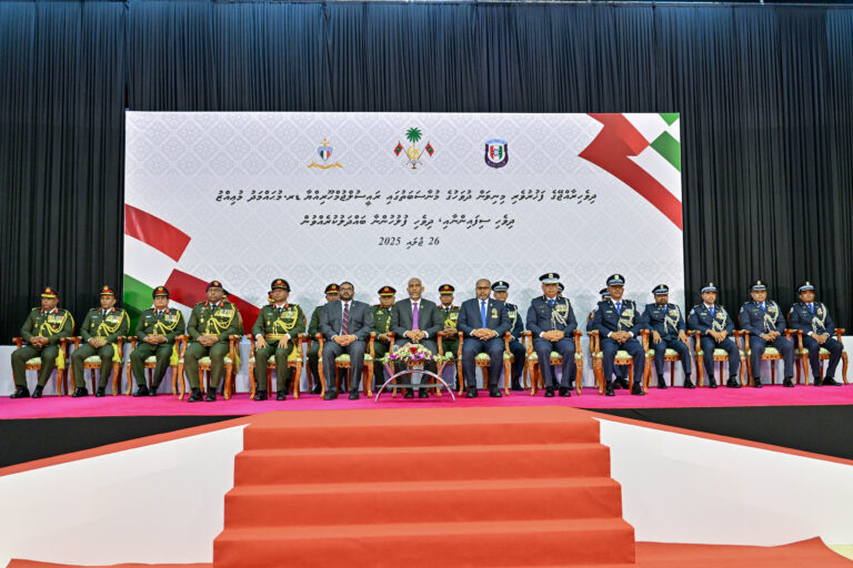 President Muizzu Honours MNDF and Police Officers on 60th Independence Day